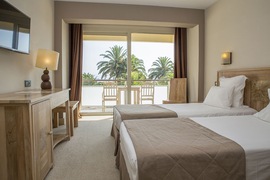 Chambre double c&ocirc;t&eacute; mer de l'h&ocirc;tel Campo dell'Oro, s&eacute;jour en Corse, tui