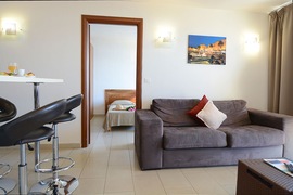 Appartement 1 chambre vue mer de la r&eacute;sidence Les Calanques, s&eacute;jour en Corse, tui