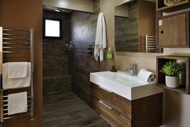 Chambre sup&eacute;rieure de la r&eacute;sidence & H&ocirc;tel U Livanti, s&eacute;jour en Corse, tui