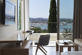 Chambre vue baie de l'h&ocirc;tel Kontokali Bay Resort & Spa, s&eacute;jour en Gr&egrave;ce, tui