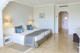 Chambre double de l'hôtel Royal Garden, séjour à Djerba, Tunisie, TUI