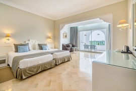 Chambre double supérieure de l'hôtel Royal Garden, séjour à Djerba, Tunisie, TUI