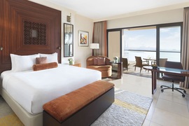 Chambre double deluxe du Fairmont The Palm Hôtel, séjour à Dubaï, tui