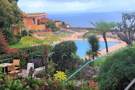 Studio vue latérale sur la mer de l'hôtel Quinta Splendida Wellness & Botanical Garden, séjour à Madère, tui