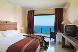 Chambre double vue mer partielle de l'h&ocirc;tel Kalamaki Beach Resort, s&eacute;jour en Gr&egrave;ce, tui