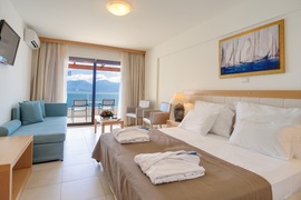 Chambre  vue mer, s&eacute;jour en Cr&ecirc;te