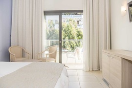 H&ocirc;tel Rhodes Horizon Resort, chambre sup&eacute;rieure vue sur la ville, s&eacute;jour &agrave; Rhodes, Gr&egrave;ce, TUI