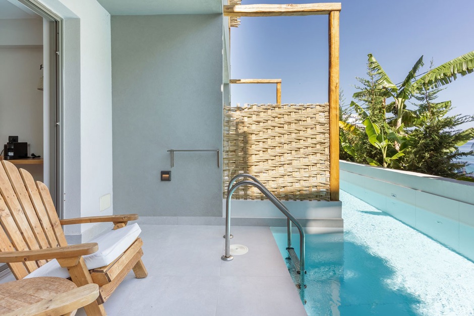 Junior suite avec piscine partagée