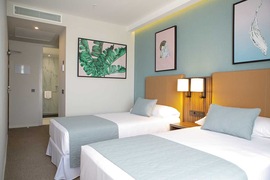 Chambre twin deluxe de l'h&ocirc;tel Riu Plaza Espa&ntilde;a, s&eacute;jour en Espagne, Madrid, tui