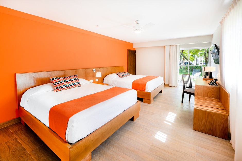 Chambre supérieure vue jardin