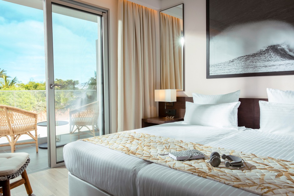 Chambre double avec vue mer partielle