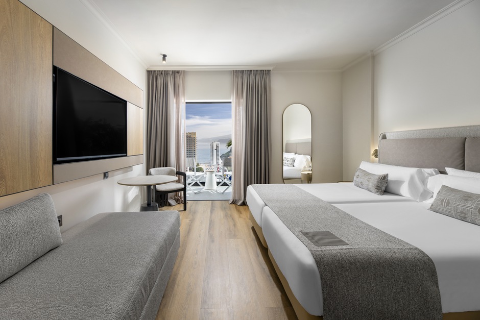 Chambre double vue mer partielle