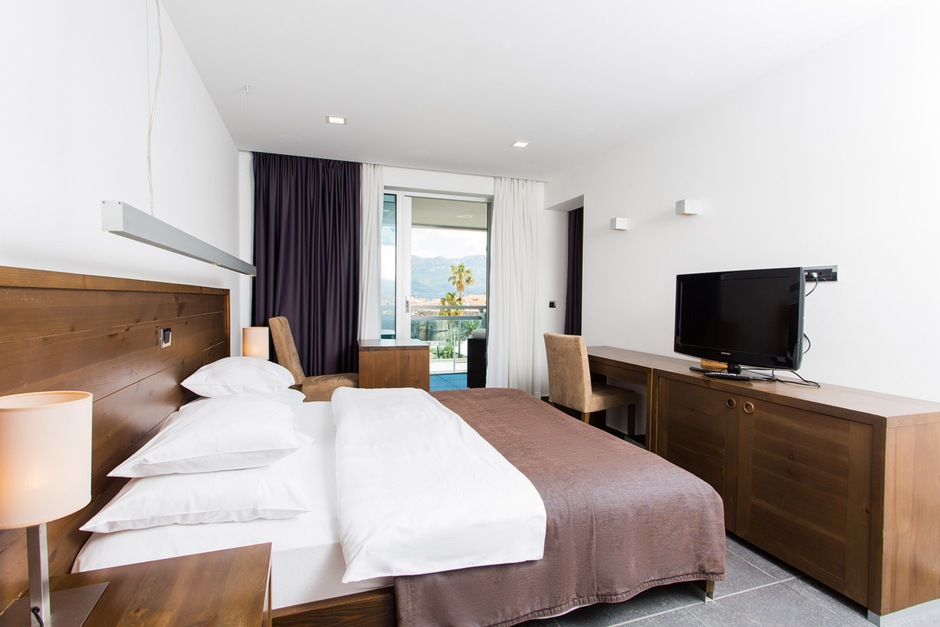 Chambre double supérieure vue vieille ville & marina