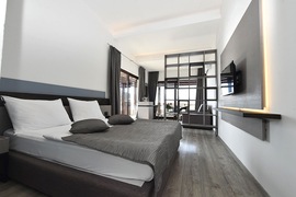 Chambre supérieure vue mer de l'hôtel Wind Rose Resort, séjour au Monténégro, tui