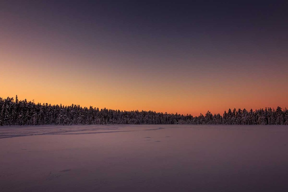 Balade nocturne en traîneau tiré par une motoneige