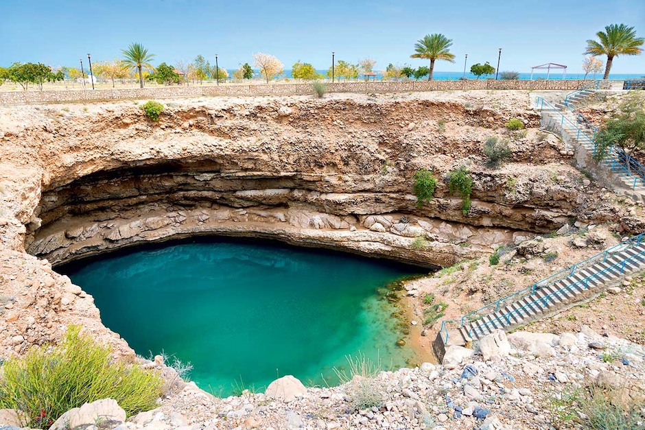 Wadi Shab / Bima Sink Hole