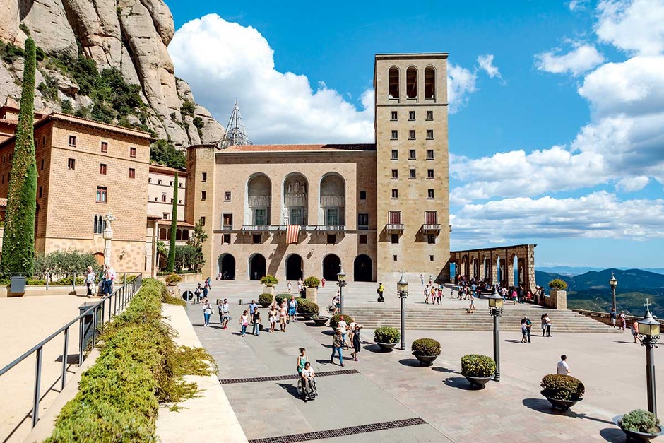 Montserrat Colonia Guell