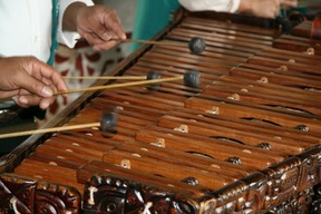Déjeuner au son du marimba