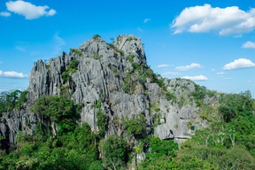 Parc de pics rocheux de Suan Hin Pha Ngam