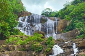 Cascade de Rathna Ella