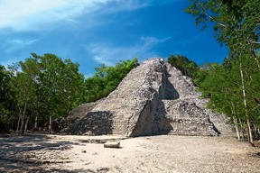 Pyramide maya de Coba