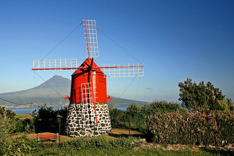 Autotour Saveurs - Sao Miguel, l'île verte des Açores + Extension sur l'ile Santa Maria - TUI