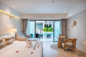 Chambre deluxe accès piscine