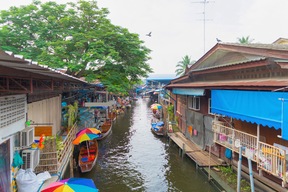 Bateau sur les klongs