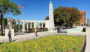 Kennedy Memorial Plaza, Dallas