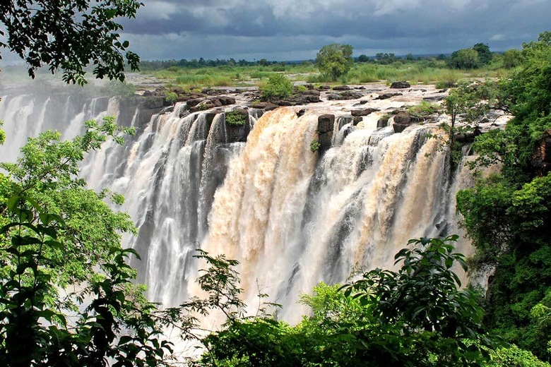 Les spectaculaires chutes d'eau Victoria